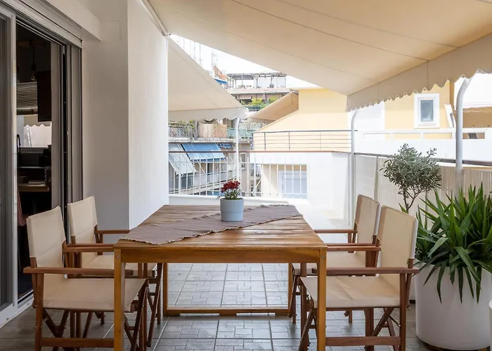 Amelia Jacuzzi Maisonette Ath Center