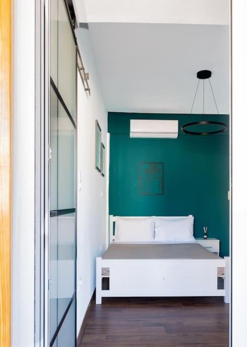 Apartment Amelia Jacuzzi Maisonette Ath Center *