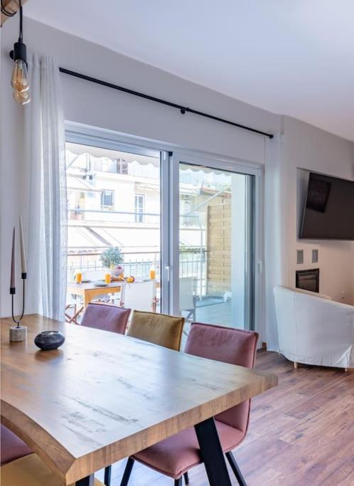 Apartment Amelia Jacuzzi Maisonette Ath Center