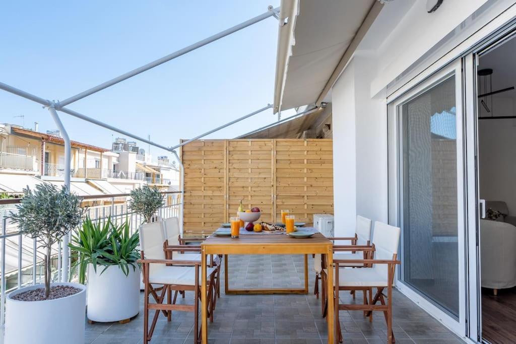 Apartment Amelia Jacuzzi Maisonette Ath Center *