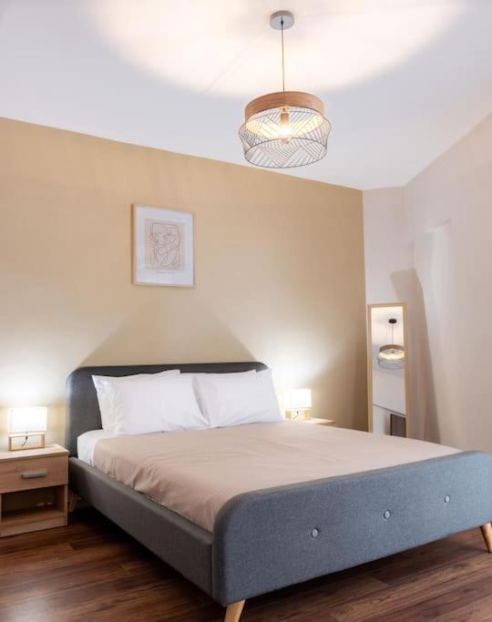 Amelia Jacuzzi Maisonette Ath Center Athens