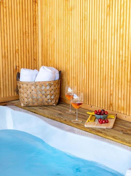 Apartment Amelia Jacuzzi Maisonette Ath Center Athens