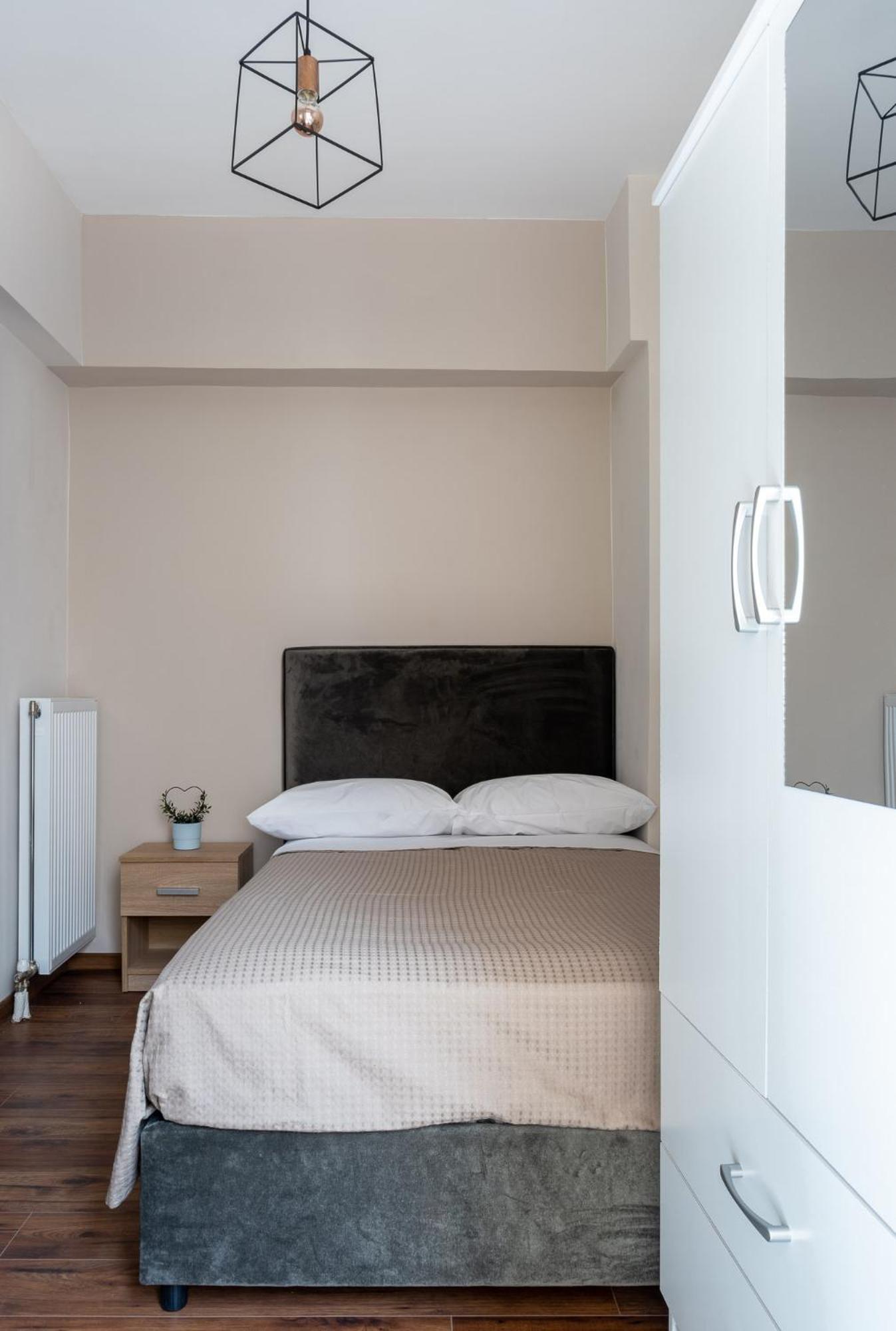 Amelia Jacuzzi Maisonette Ath Center * Athens