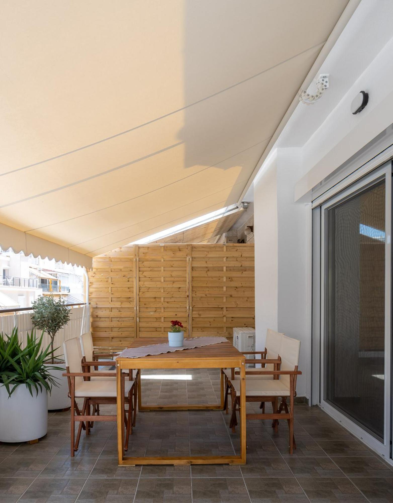 Amelia Jacuzzi Maisonette Ath Center Apartment